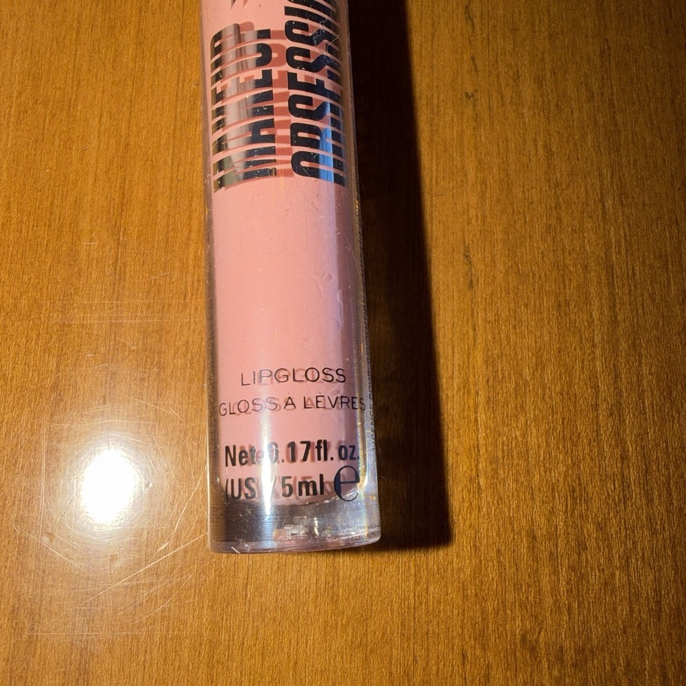 NEW Makeup Obsession Lip Gloss, Resolute - Picture 4 of 7
